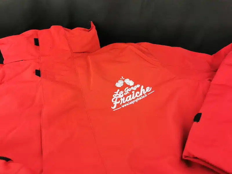 Parka, Broderie, Restauration
