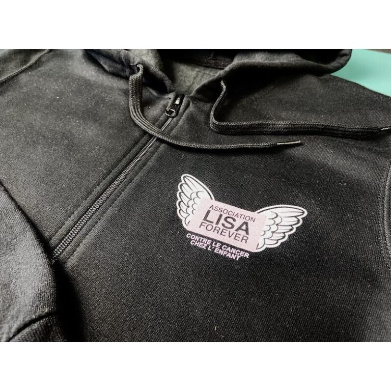sweat-shirt