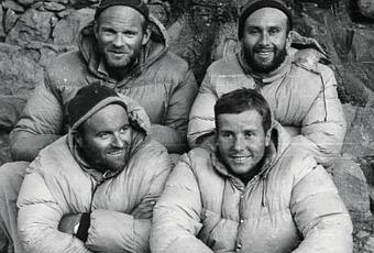 expédition vec doudoune moncler