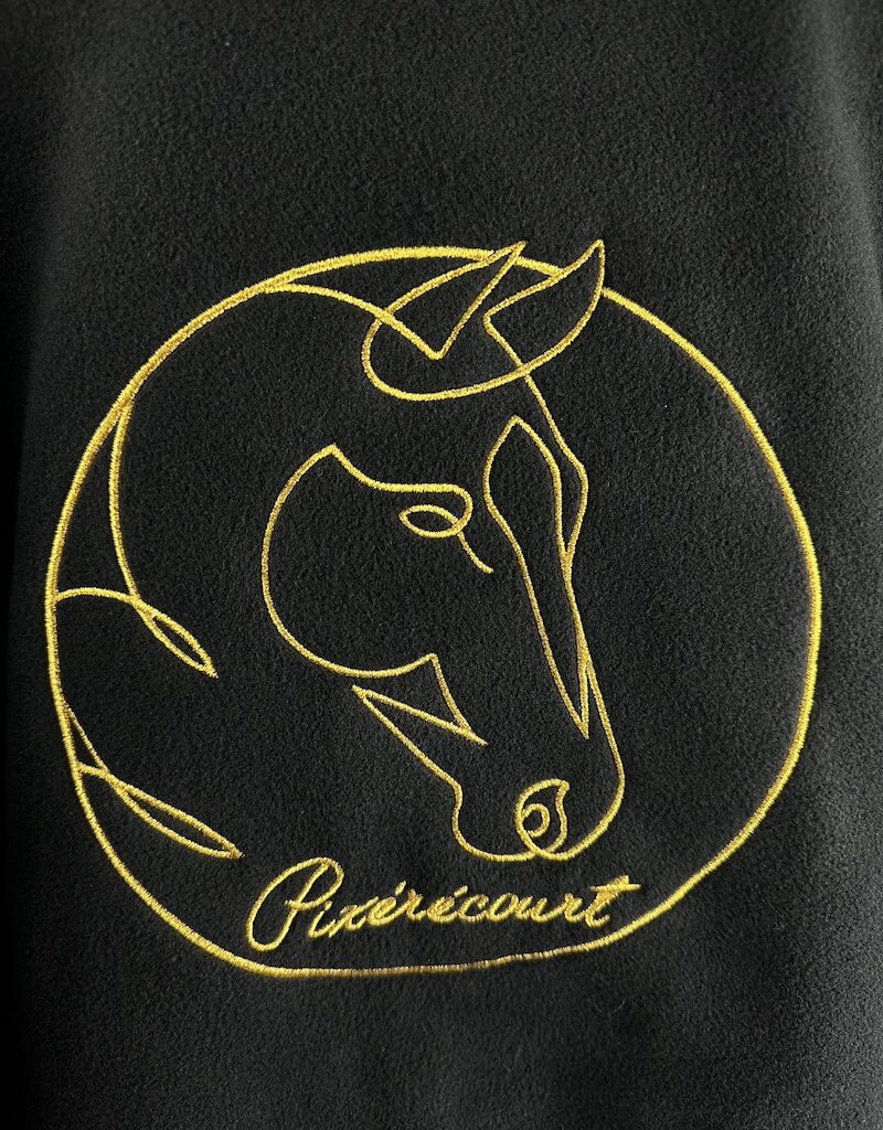 Polaire, Broderie, Association