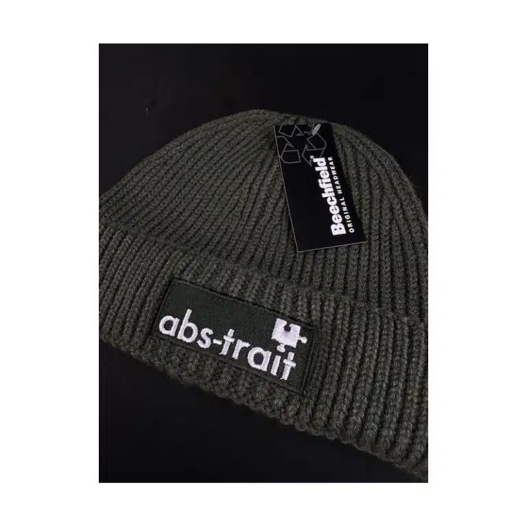 Bonnet, Broderie, Marque
