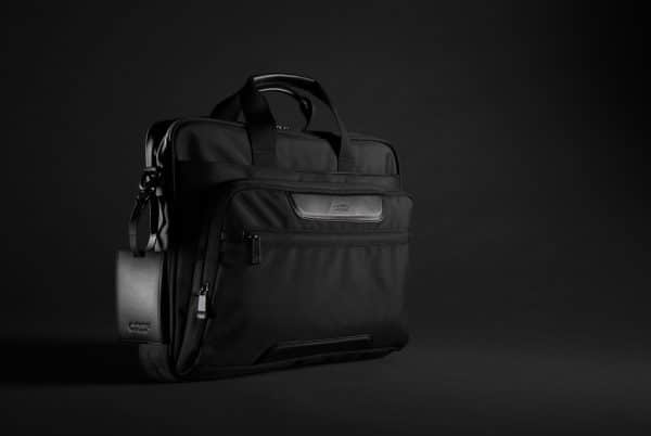la petite sacoche d'ordinateur 15" voyager